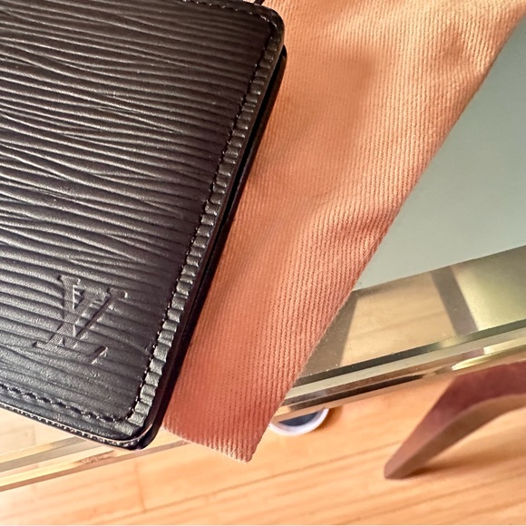 100% authentic Louis Vuitton Men’s wallet - Picture 2 of 7
